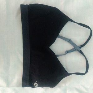 Lululemon black strappy sports bra